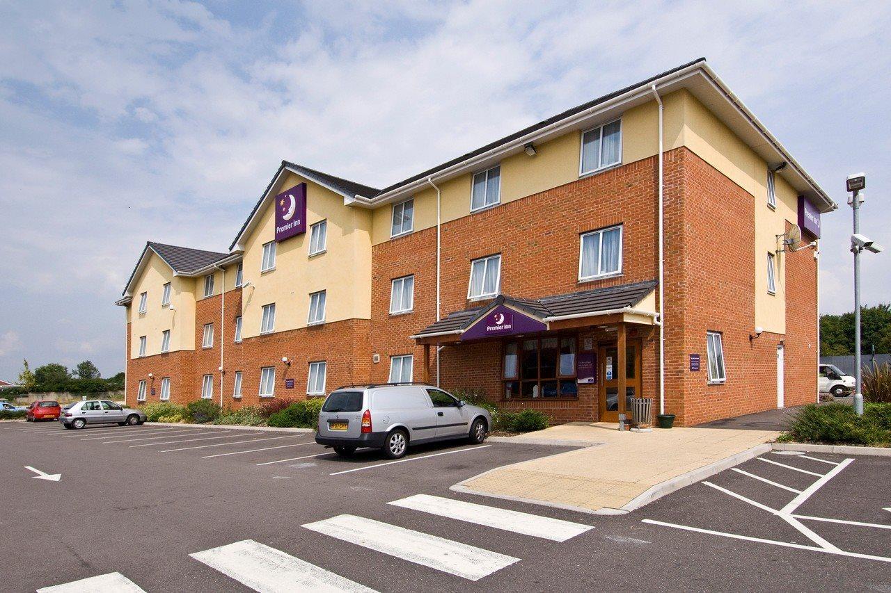 Premier Inn Swindon Central Dış mekan fotoğraf